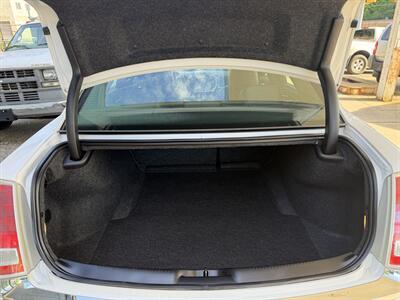 2012 Chrysler 300C   - Photo 48 - Pittsburgh, PA 15226