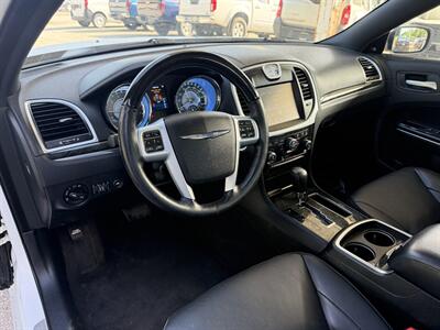 2012 Chrysler 300C   - Photo 26 - Pittsburgh, PA 15226