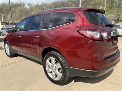 2016 Chevrolet Traverse LT   - Photo 2 - Pittsburgh, PA 15226