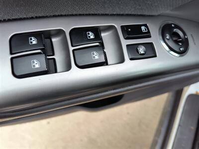 2012 Hyundai SANTA FE GLS   - Photo 19 - Pittsburgh, PA 15226