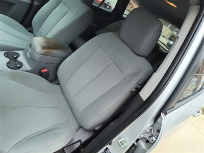 2012 Hyundai SANTA FE GLS   - Photo 8 - Pittsburgh, PA 15226