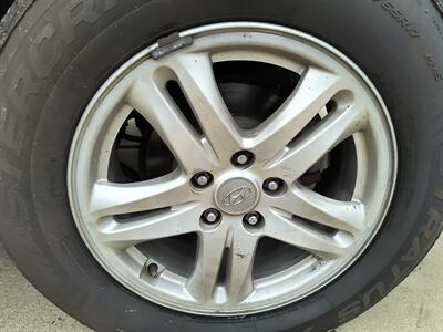 2012 Hyundai SANTA FE GLS   - Photo 17 - Pittsburgh, PA 15226