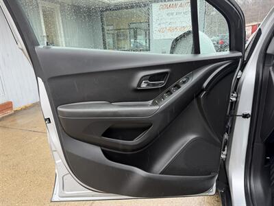 2017 Chevrolet Trax LS   - Photo 13 - Pittsburgh, PA 15226