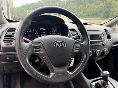 2017 Kia Forte LX   - Photo 17 - Pittsburgh, PA 15226