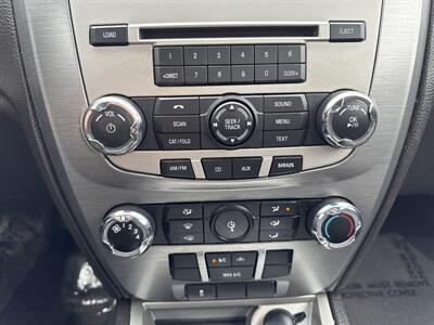 2010 Ford Fusion SE   - Photo 24 - Pittsburgh, PA 15226