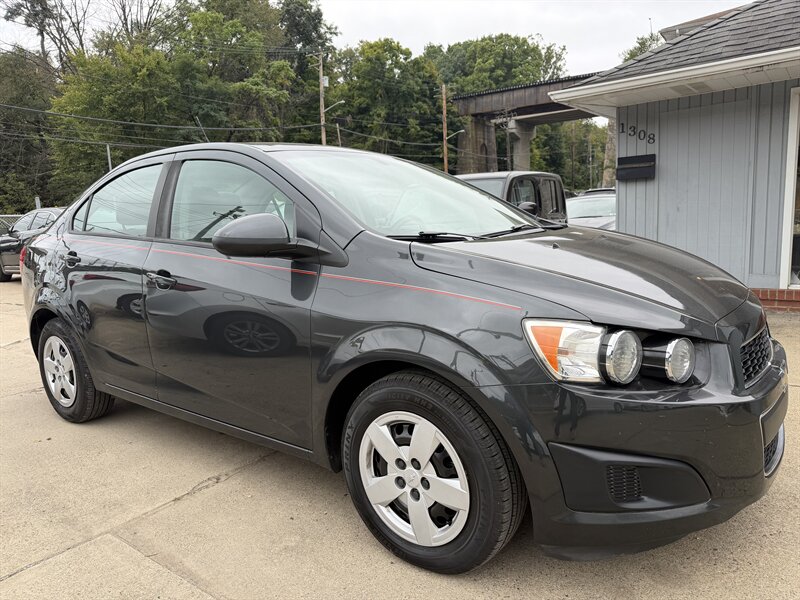 2014 Chevrolet Sonic LS Auto - Photo 6 - Pittsburgh, PA 15226