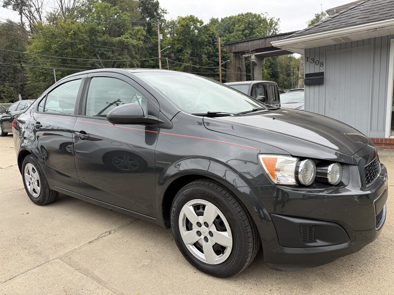 2014 Chevrolet Sonic LS Auto - Photo 5 - Pittsburgh, PA 15226