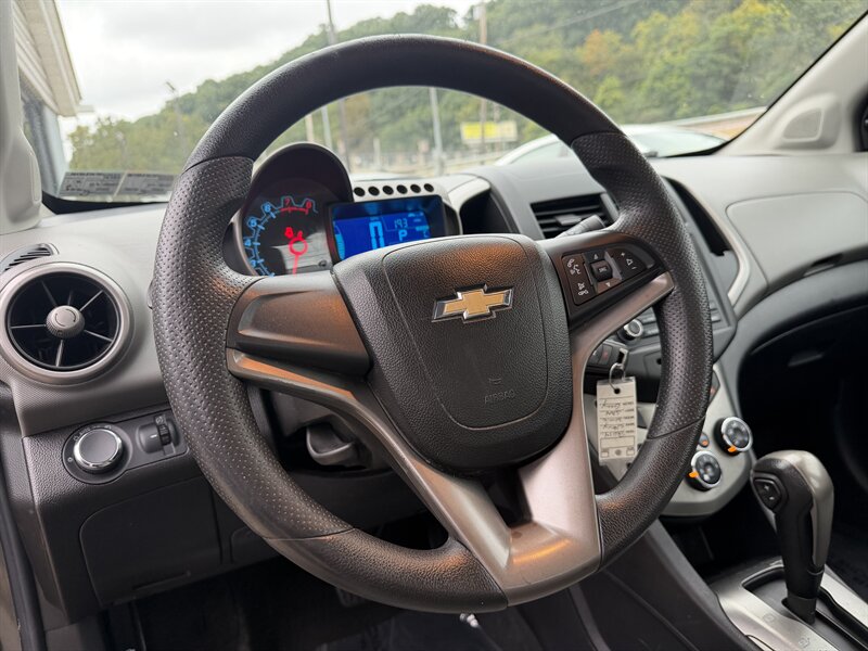 2014 Chevrolet Sonic LS Auto - Photo 18 - Pittsburgh, PA 15226