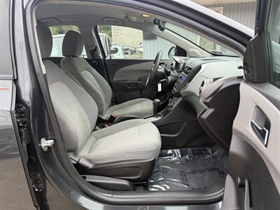 2014 Chevrolet Sonic LS Auto - Photo 25 - Pittsburgh, PA 15226