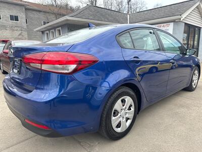 2017 Kia Forte LX   - Photo 4 - Pittsburgh, PA 15226