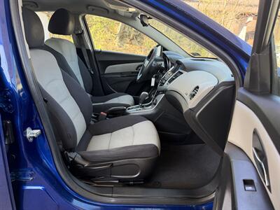 2012 Chevrolet Cruze LS   - Photo 27 - Pittsburgh, PA 15226