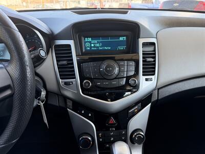 2012 Chevrolet Cruze LS   - Photo 24 - Pittsburgh, PA 15226