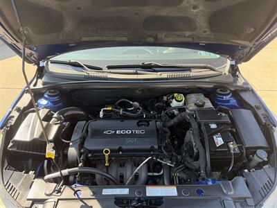 2012 Chevrolet Cruze LS   - Photo 10 - Pittsburgh, PA 15226
