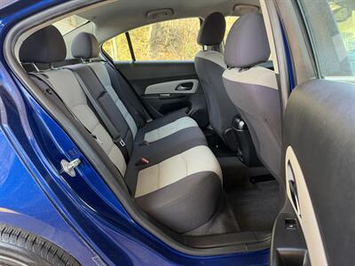 2012 Chevrolet Cruze LS   - Photo 29 - Pittsburgh, PA 15226