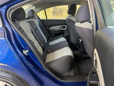 2012 Chevrolet Cruze LS   - Photo 30 - Pittsburgh, PA 15226