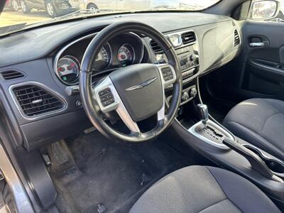 2012 Chrysler 200 Touring   - Photo 7 - Pittsburgh, PA 15226