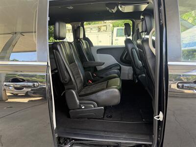 2019 Dodge Grand Caravan SXT   - Photo 29 - Pittsburgh, PA 15226