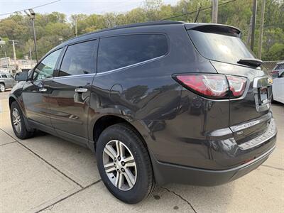 2016 Chevrolet Traverse LT   - Photo 2 - Pittsburgh, PA 15226