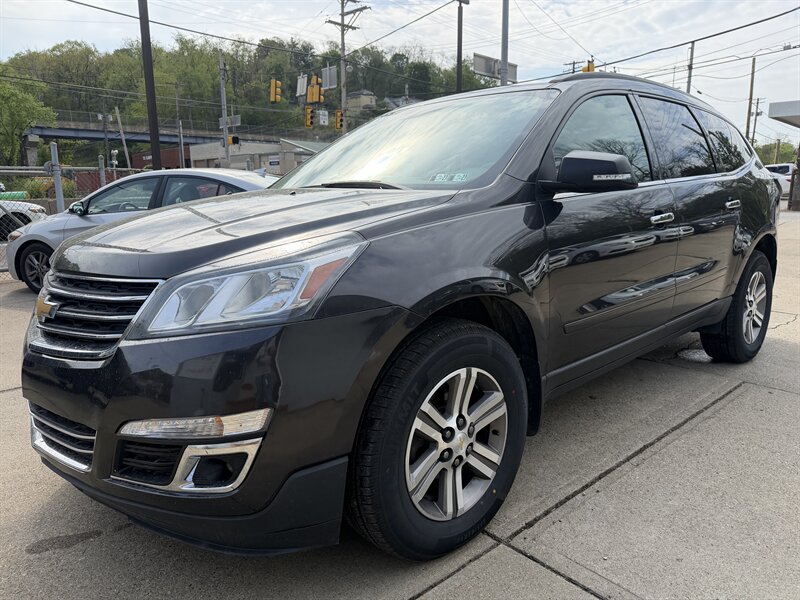 2016 Chevrolet Traverse LT   - Photo 1 - Pittsburgh, PA 15226