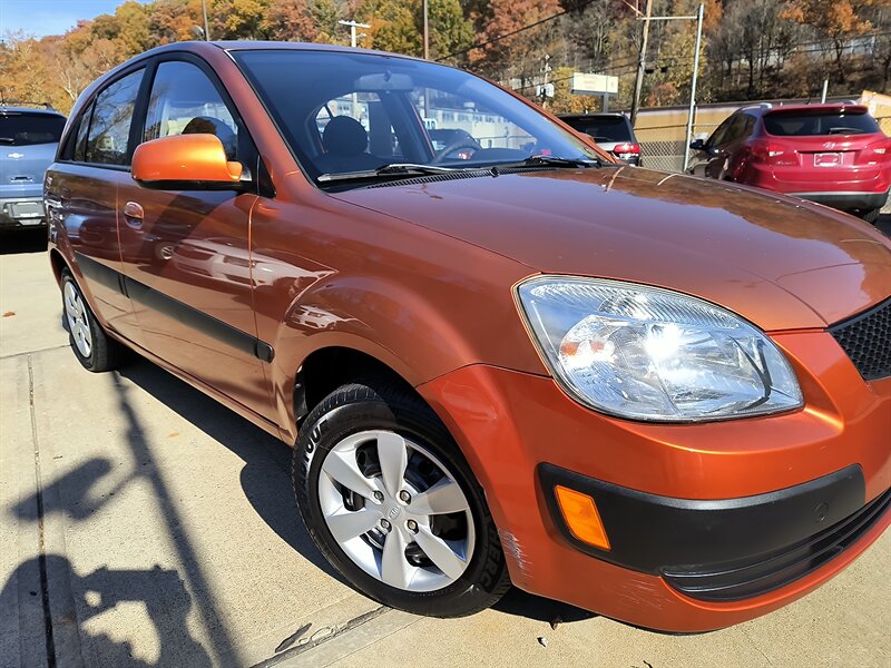 2009 Kia Rio5 LX - Photo 5 - Pittsburgh, PA 15226