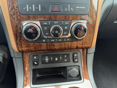 2014 Chevrolet Traverse LTZ   - Photo 25 - Pittsburgh, PA 15226