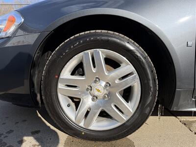 2011 Chevrolet Impala LT   - Photo 12 - Pittsburgh, PA 15226