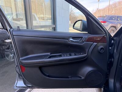 2011 Chevrolet Impala LT   - Photo 19 - Pittsburgh, PA 15226