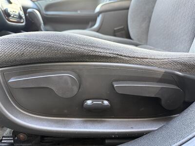 2011 Chevrolet Impala LT   - Photo 22 - Pittsburgh, PA 15226