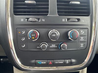 2015 Dodge Grand Caravan SXT   - Photo 30 - Pittsburgh, PA 15226