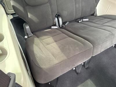 2015 Dodge Grand Caravan SXT   - Photo 17 - Pittsburgh, PA 15226