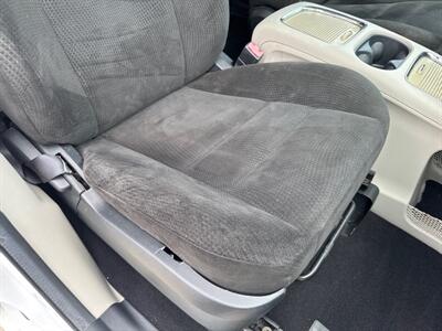 2015 Dodge Grand Caravan SXT   - Photo 11 - Pittsburgh, PA 15226