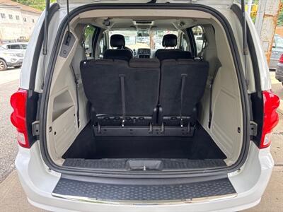 2015 Dodge Grand Caravan SXT   - Photo 18 - Pittsburgh, PA 15226