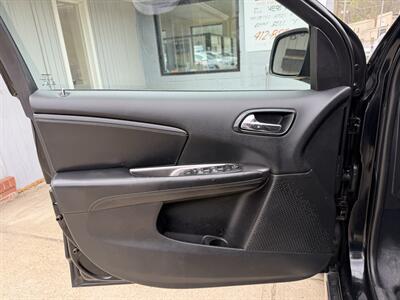 2016 Dodge Journey Crossroad   - Photo 14 - Pittsburgh, PA 15226
