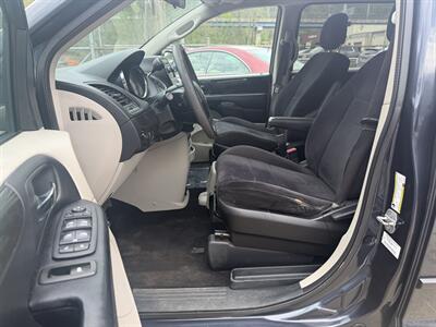 2013 Dodge Grand Caravan SE   - Photo 9 - Pittsburgh, PA 15226