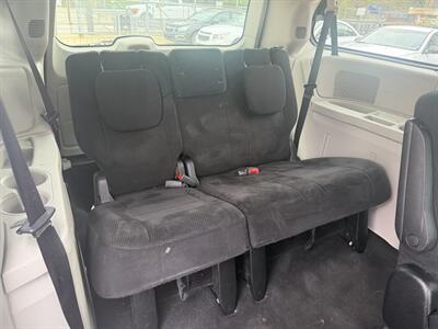 2013 Dodge Grand Caravan SE   - Photo 18 - Pittsburgh, PA 15226