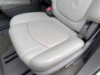 2010 Chevrolet Traverse LT   - Photo 15 - Pittsburgh, PA 15226