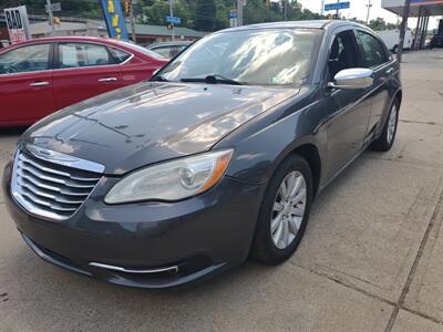 2014 Chrysler 200 Limited   - Photo 1 - Pittsburgh, PA 15226