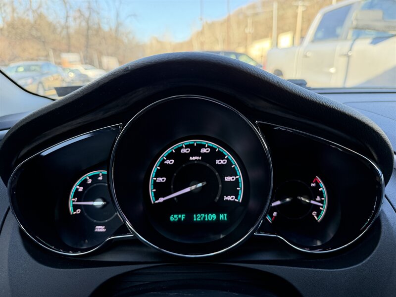 2012 Chevrolet Malibu LT - Photo 18 - Pittsburgh, PA 15226