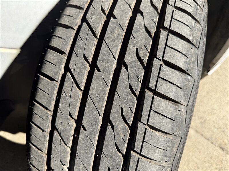 2012 Chevrolet Malibu LT - Photo 8 - Pittsburgh, PA 15226