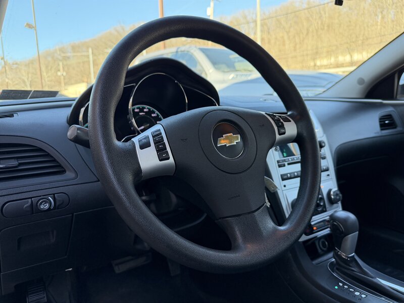 2012 Chevrolet Malibu LT - Photo 17 - Pittsburgh, PA 15226