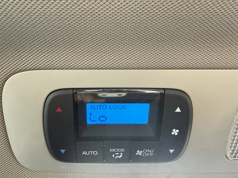 2011 Honda Odyssey EX-L - Photo 31 - Pittsburgh, PA 15226