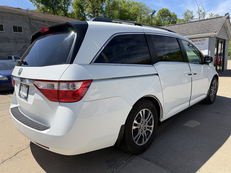 2011 Honda Odyssey EX-L - Photo 4 - Pittsburgh, PA 15226