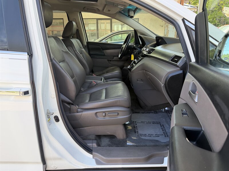 2011 Honda Odyssey EX-L - Photo 33 - Pittsburgh, PA 15226