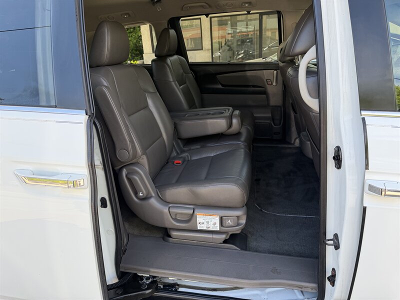 2011 Honda Odyssey EX-L - Photo 35 - Pittsburgh, PA 15226