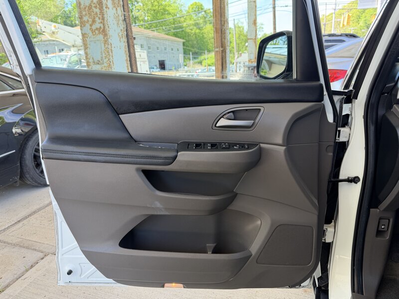 2011 Honda Odyssey EX-L - Photo 15 - Pittsburgh, PA 15226
