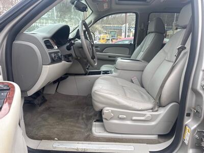 2008 Chevrolet Suburban LT   - Photo 8 - Pittsburgh, PA 15226