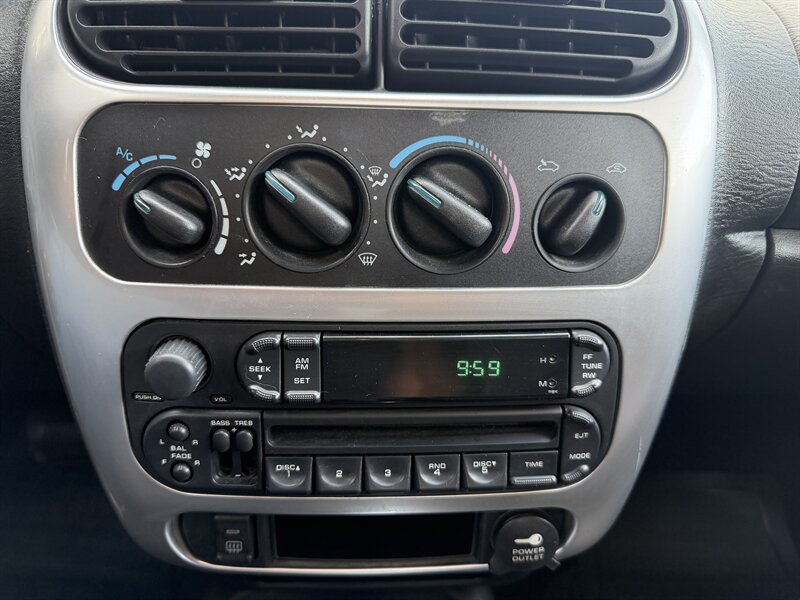 2003 Dodge Neon SXT - Photo 22 - Pittsburgh, PA 15226