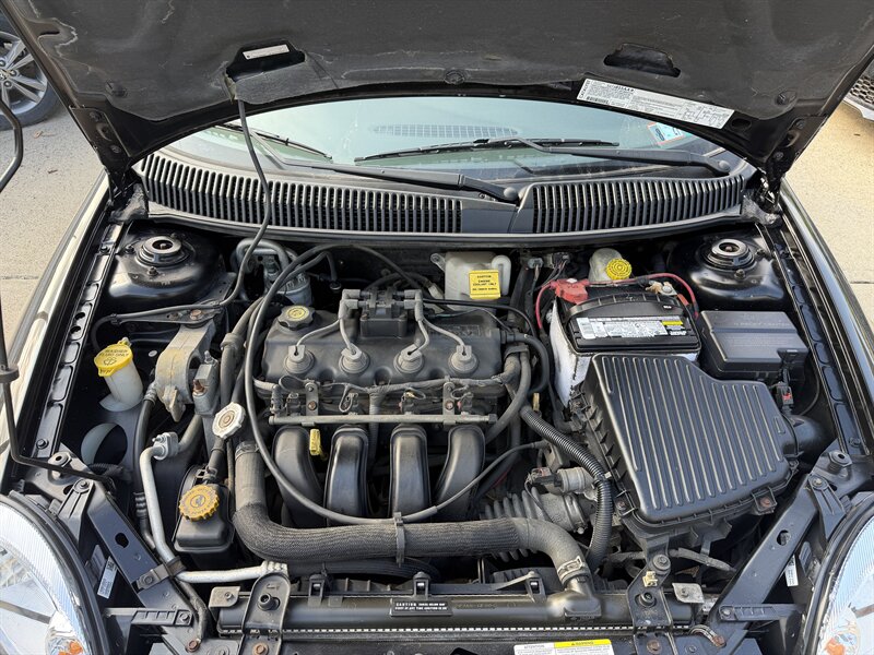 2003 Dodge Neon SXT - Photo 11 - Pittsburgh, PA 15226