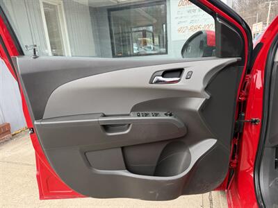 2014 Chevrolet Sonic LT Auto - Photo 13 - Pittsburgh, PA 15226