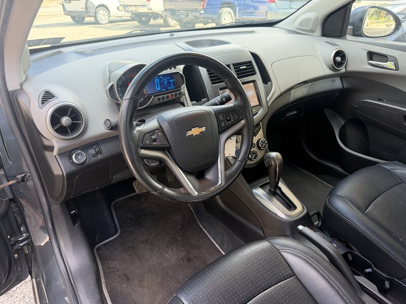 2013 Chevrolet Sonic LTZ Auto - Photo 18 - Pittsburgh, PA 15226